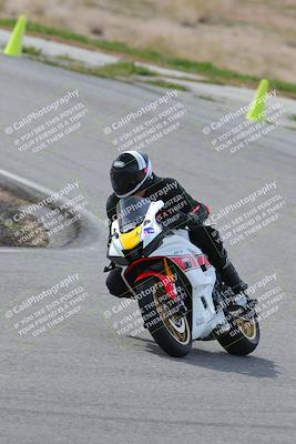 media/Mar-05-2023-TrackXperience (Sun) [[a95d40e56a]]/Group 2/session 2 turn 4/